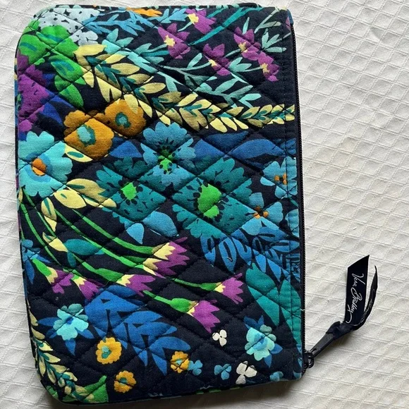 Vera Bradley Multicolor Floral Quilted Wristlet - Picture 3 of 5